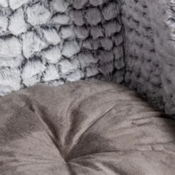 LITTLE LORD Bett Shelly Taupe -Tierbedarfs Rabatt Geschäft 2703ea5cf8877fdcbf9f6896cc9a0e8a4ed2ab85 1653003 de DE 6ef81b595b697a223ae91c3d9c126f586afa57fc9Q8gm6