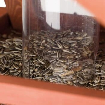 Trixie Futterhaus Natura Mit Ständer 7 Trixie Futterhaus Natura Mit Ständer – Bild 5